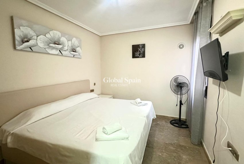 Resale - APARTMENT -
TORREVIEJA - Torrevieja
