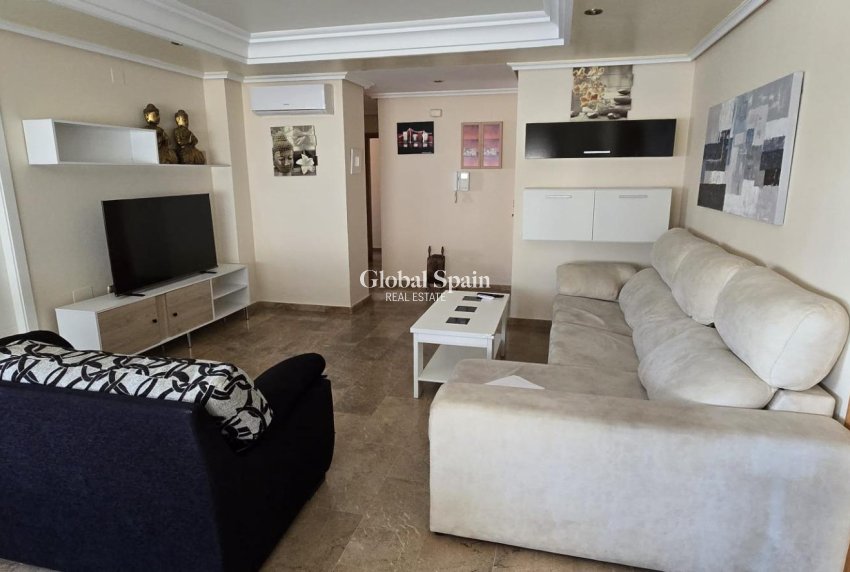 Resale - APARTMENT -
TORREVIEJA - Torrevieja