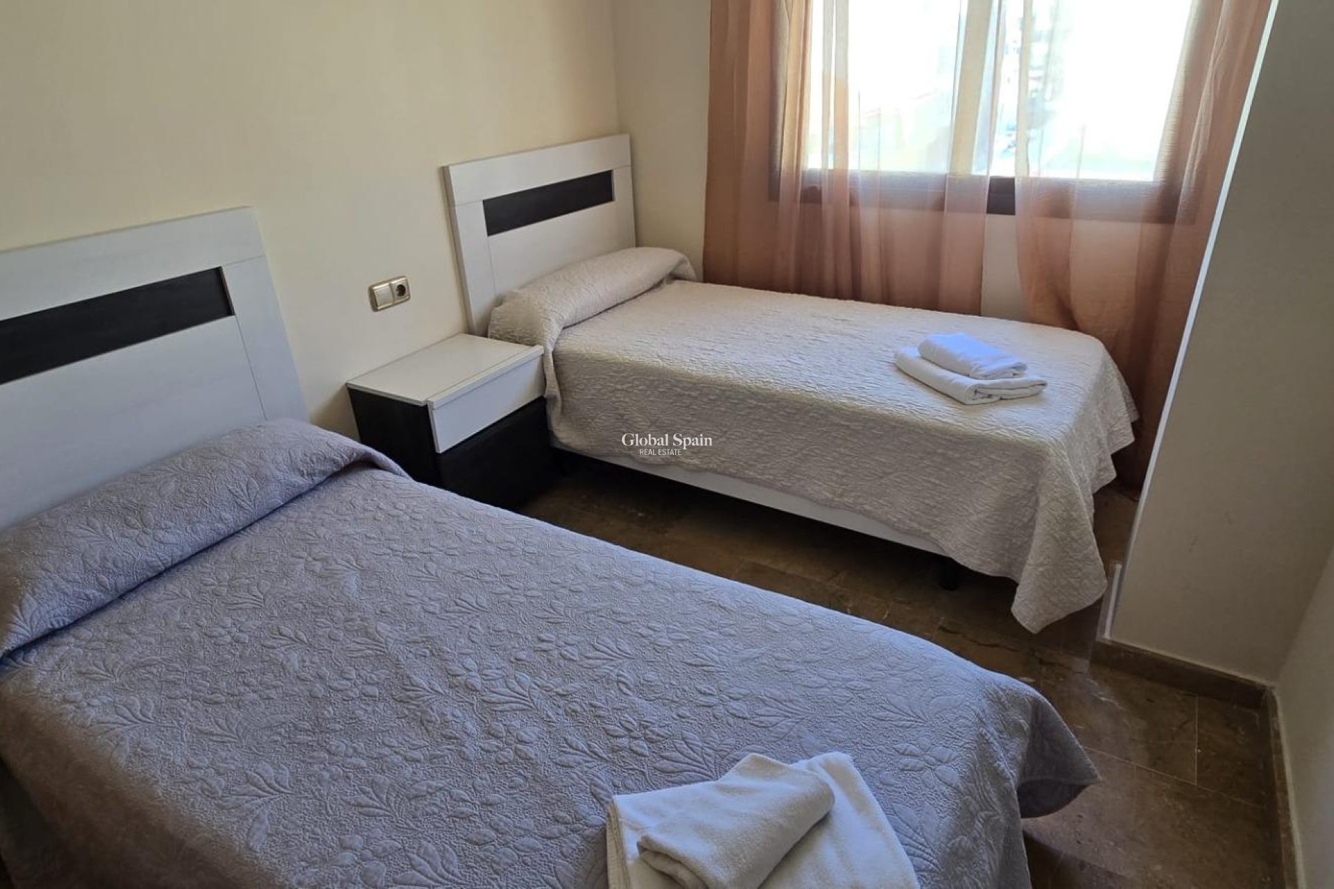 Resale - APARTMENT -
TORREVIEJA - Torrevieja