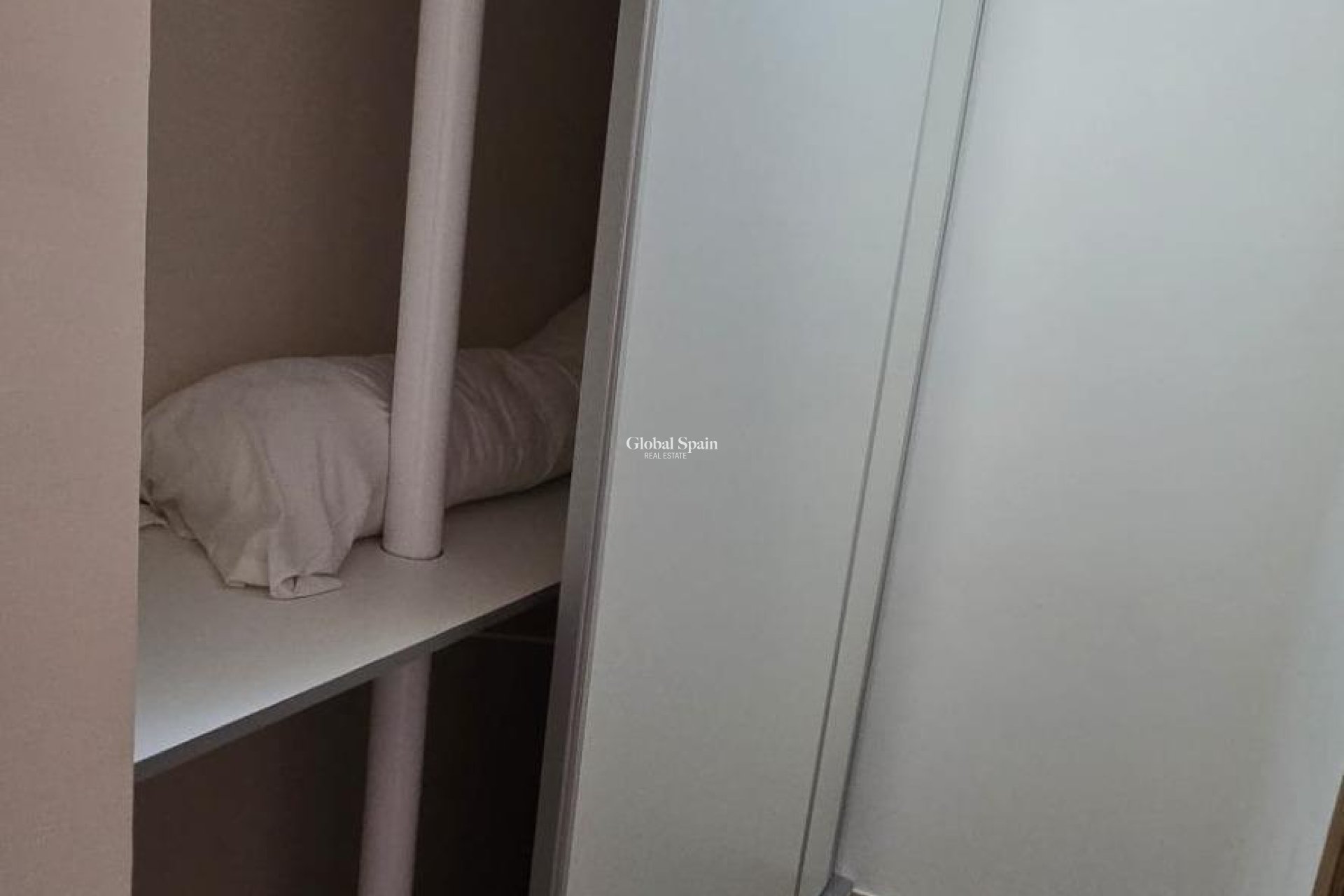 Resale - APARTMENT -
TORREVIEJA - Torrevieja