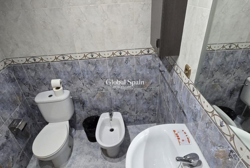 Resale - APARTMENT -
TORREVIEJA - Torrevieja