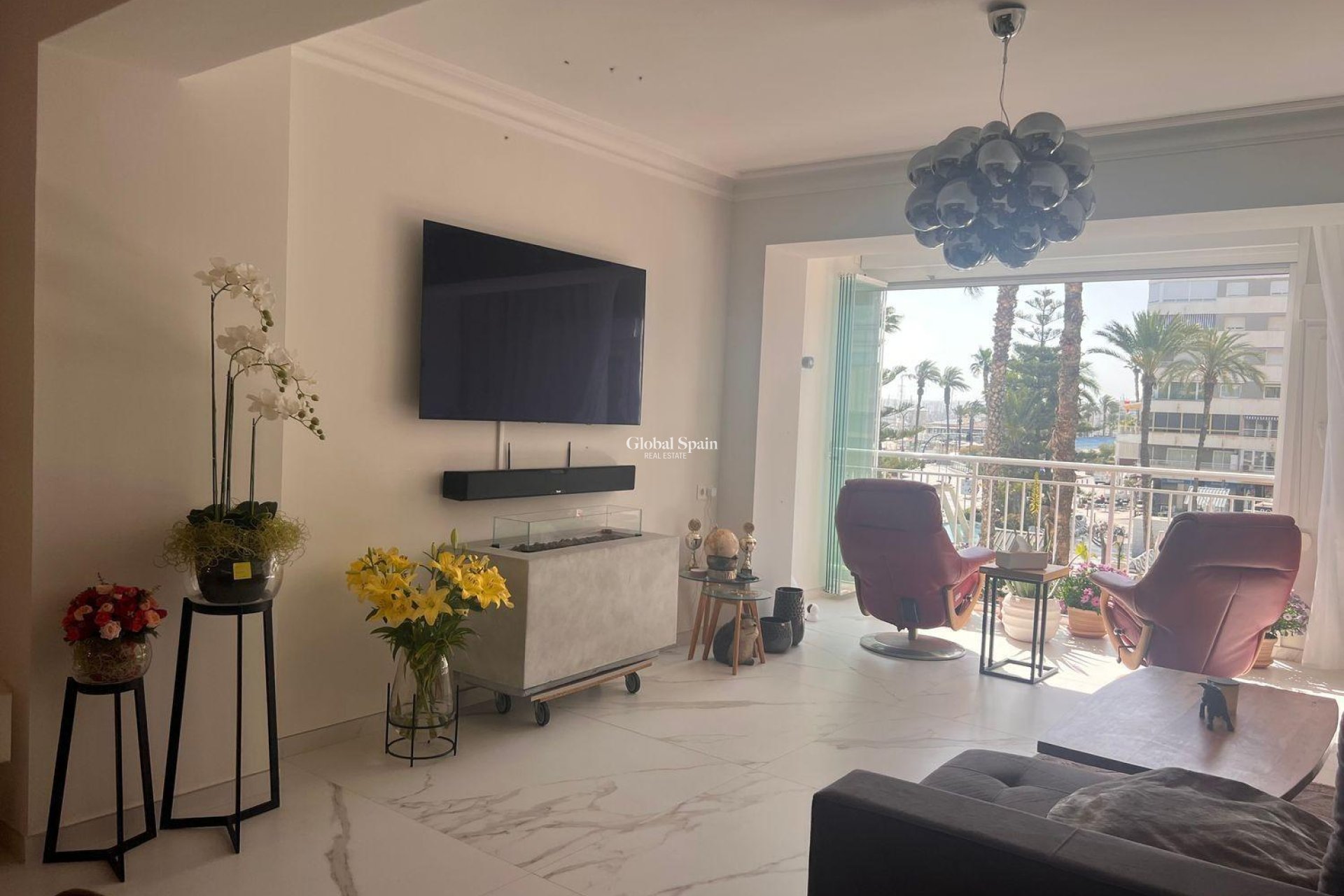 Resale - APARTMENT -
TORREVIEJA - Torrevieja