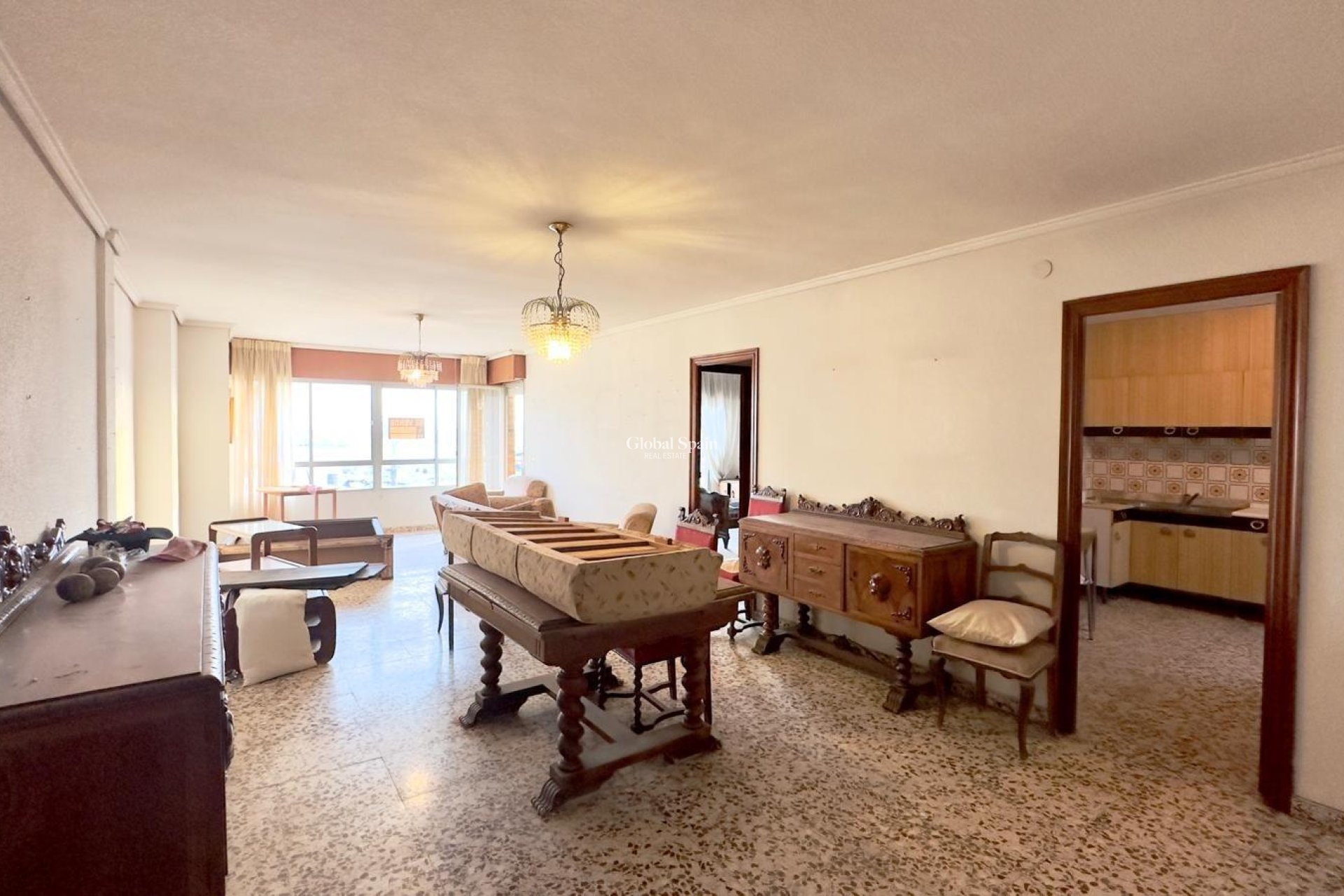 Resale - APARTMENT -
TORREVIEJA - Torrevieja