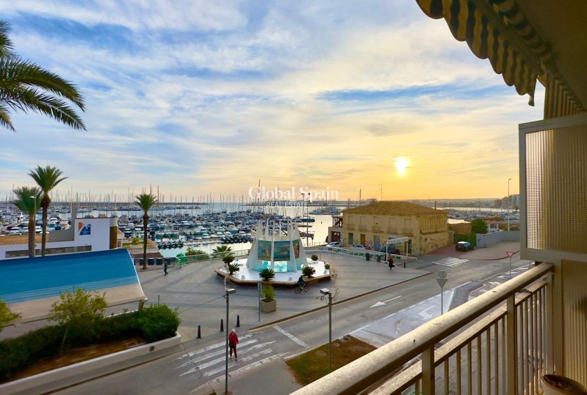 Resale - APARTMENT -
TORREVIEJA - Torrevieja