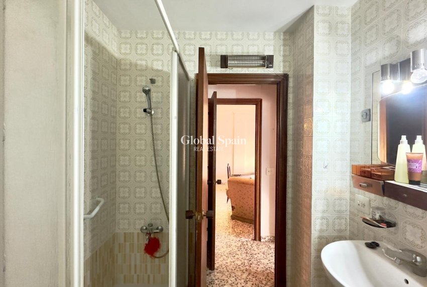 Resale - APARTMENT -
TORREVIEJA - Torrevieja