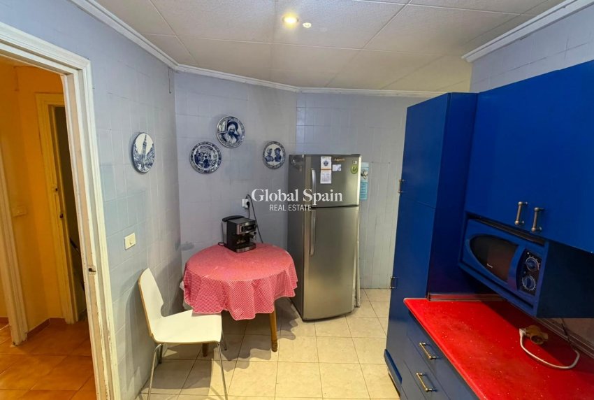 Resale - APARTMENT -
TORREVIEJA - Torrevieja