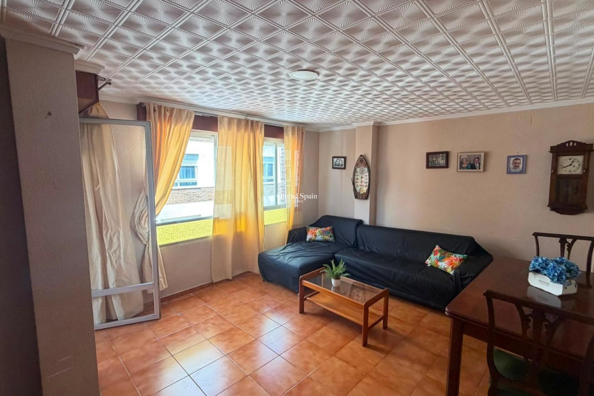 Resale - APARTMENT -
TORREVIEJA - Torrevieja