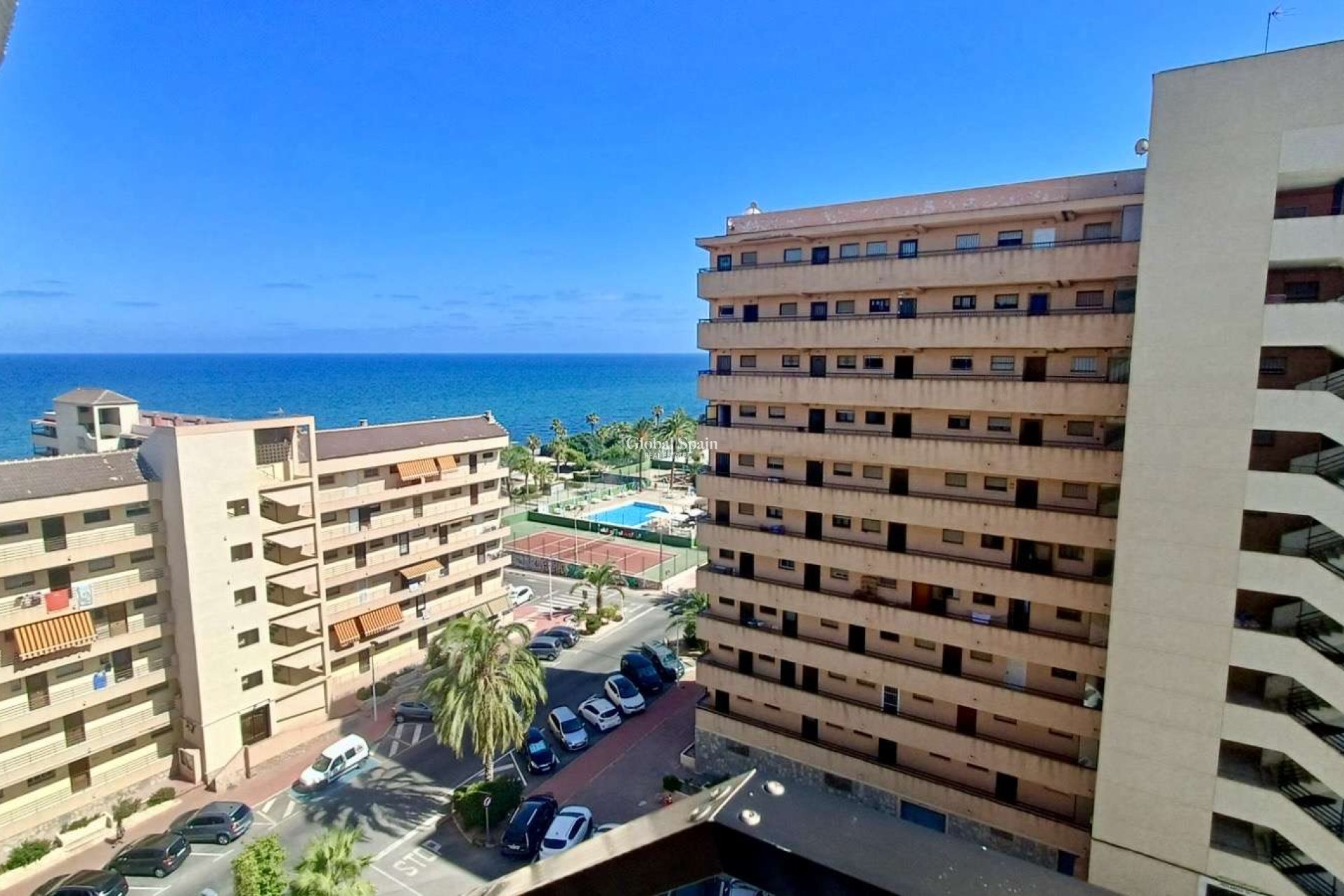 Resale - APARTMENT -
TORREVIEJA - Torrevieja