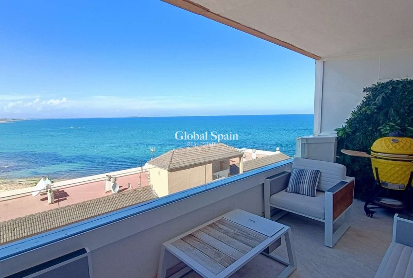 Resale - APARTMENT -
TORREVIEJA - Torrevieja