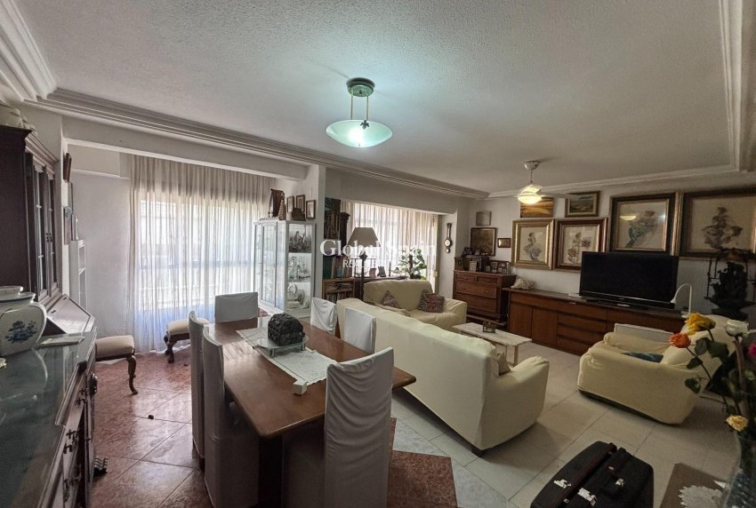 Resale - APARTMENT -
TORREVIEJA - Torrevieja