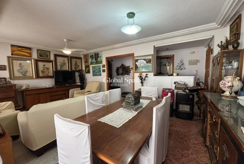 Resale - APARTMENT -
TORREVIEJA - Torrevieja