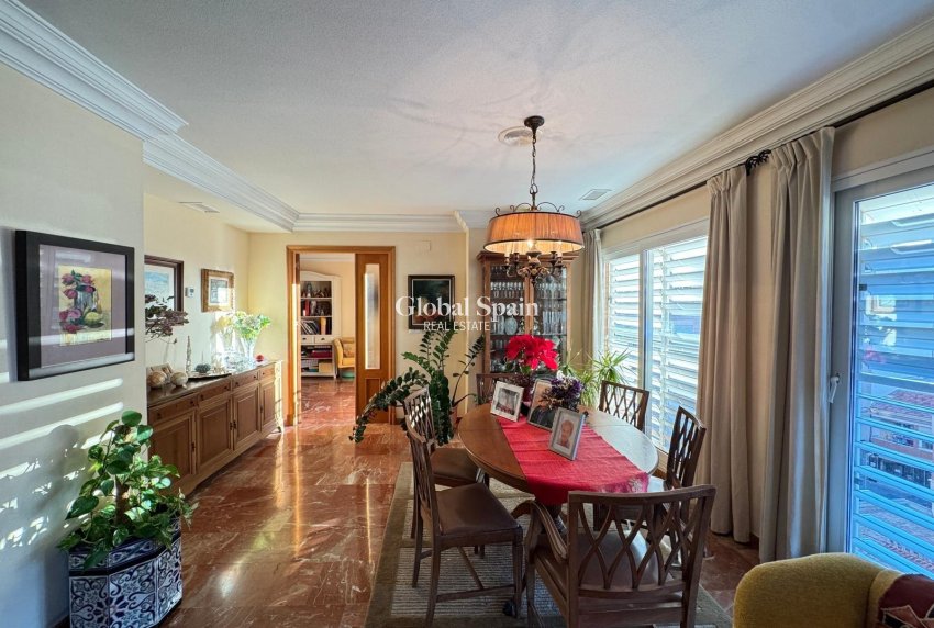 Resale - APARTMENT -
TORREVIEJA - Torrevieja