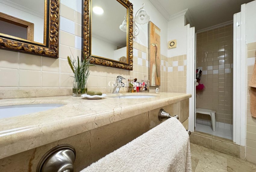 Resale - APARTMENT -
TORREVIEJA - Torrevieja