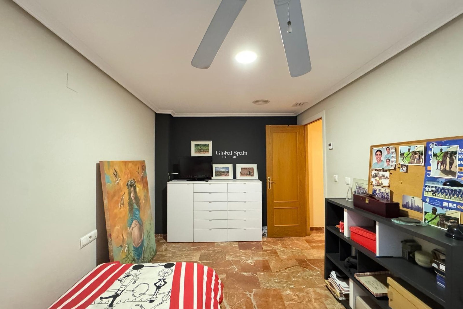 Resale - APARTMENT -
TORREVIEJA - Torrevieja