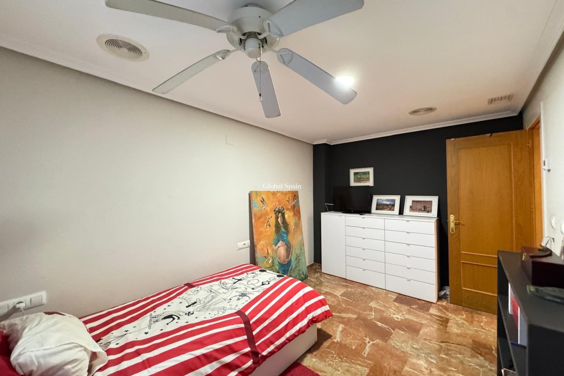 Resale - APARTMENT -
TORREVIEJA - Torrevieja