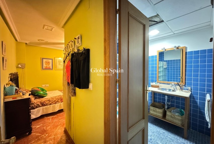 Resale - APARTMENT -
TORREVIEJA - Torrevieja