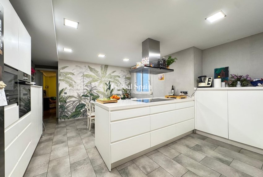 Resale - APARTMENT -
TORREVIEJA - Torrevieja