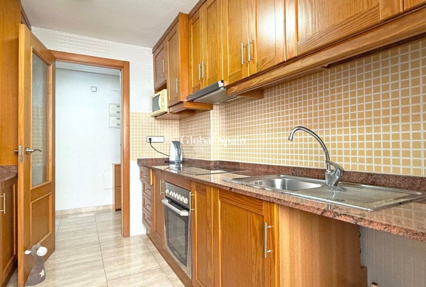 Resale - Apartment -
TORREVIEJA - Torrevieja