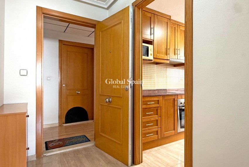 Resale - Apartment -
TORREVIEJA - Torrevieja