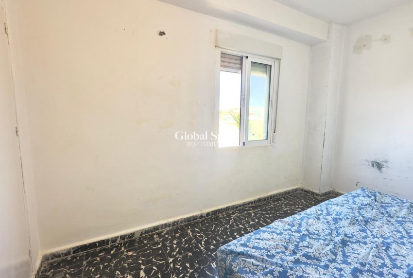 Resale - APARTMENT -
TORREVIEJA - Zona Los Frutales