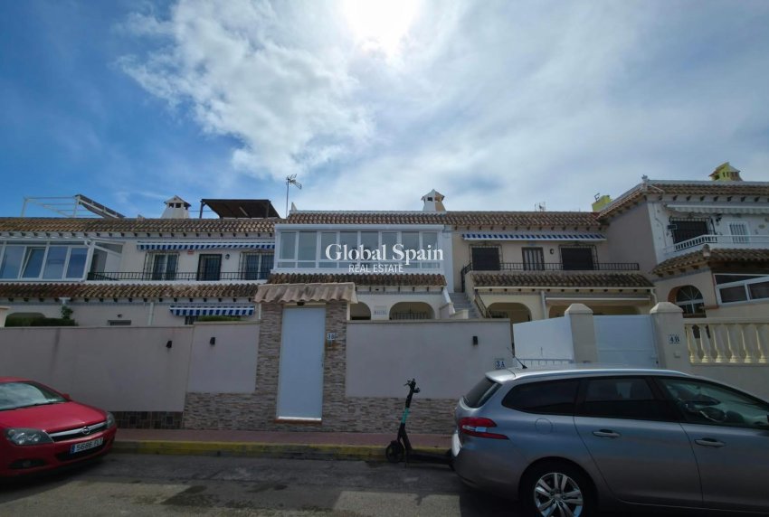 Resale - APARTMENT -
TORREVIEJA - Zona Los Frutales