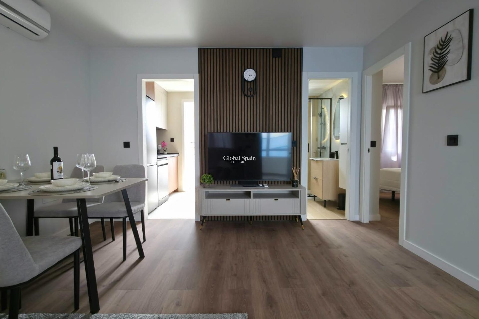 Resale - APARTMENT -
TORREVIEJA - Zona Los Frutales