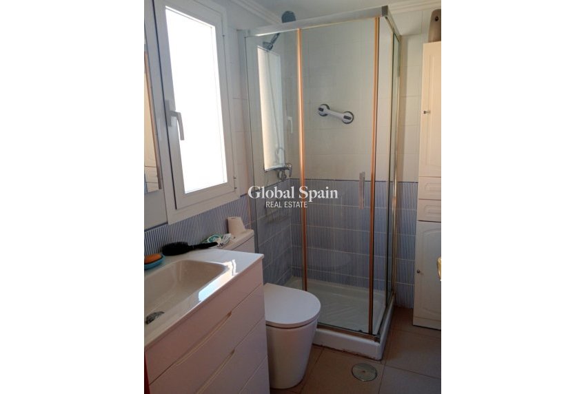 Resale - Apartment -
VILLAJOYOSA - Cala de Villajoyosa