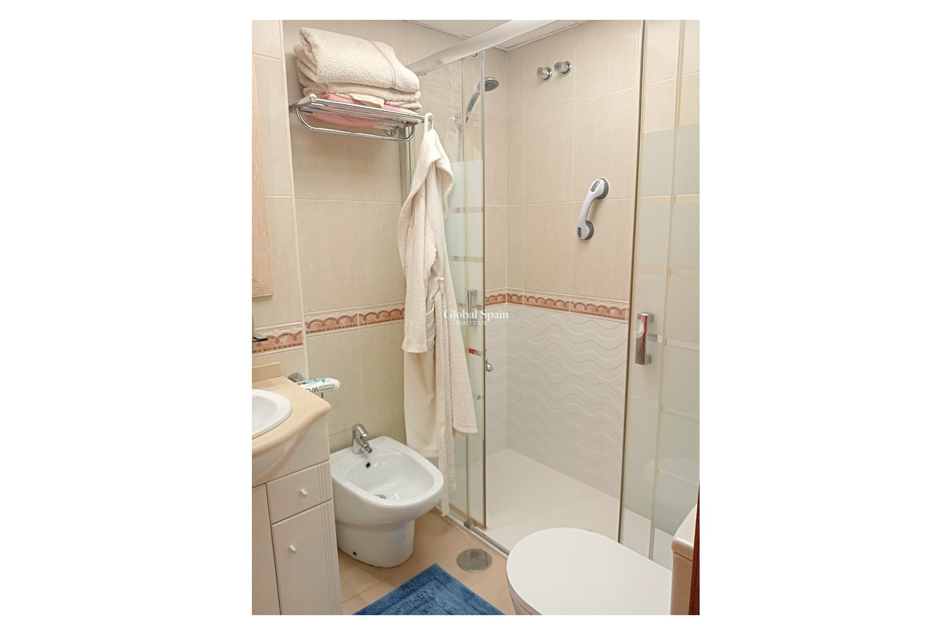 Resale - Apartment -
VILLAJOYOSA - Cala de Villajoyosa