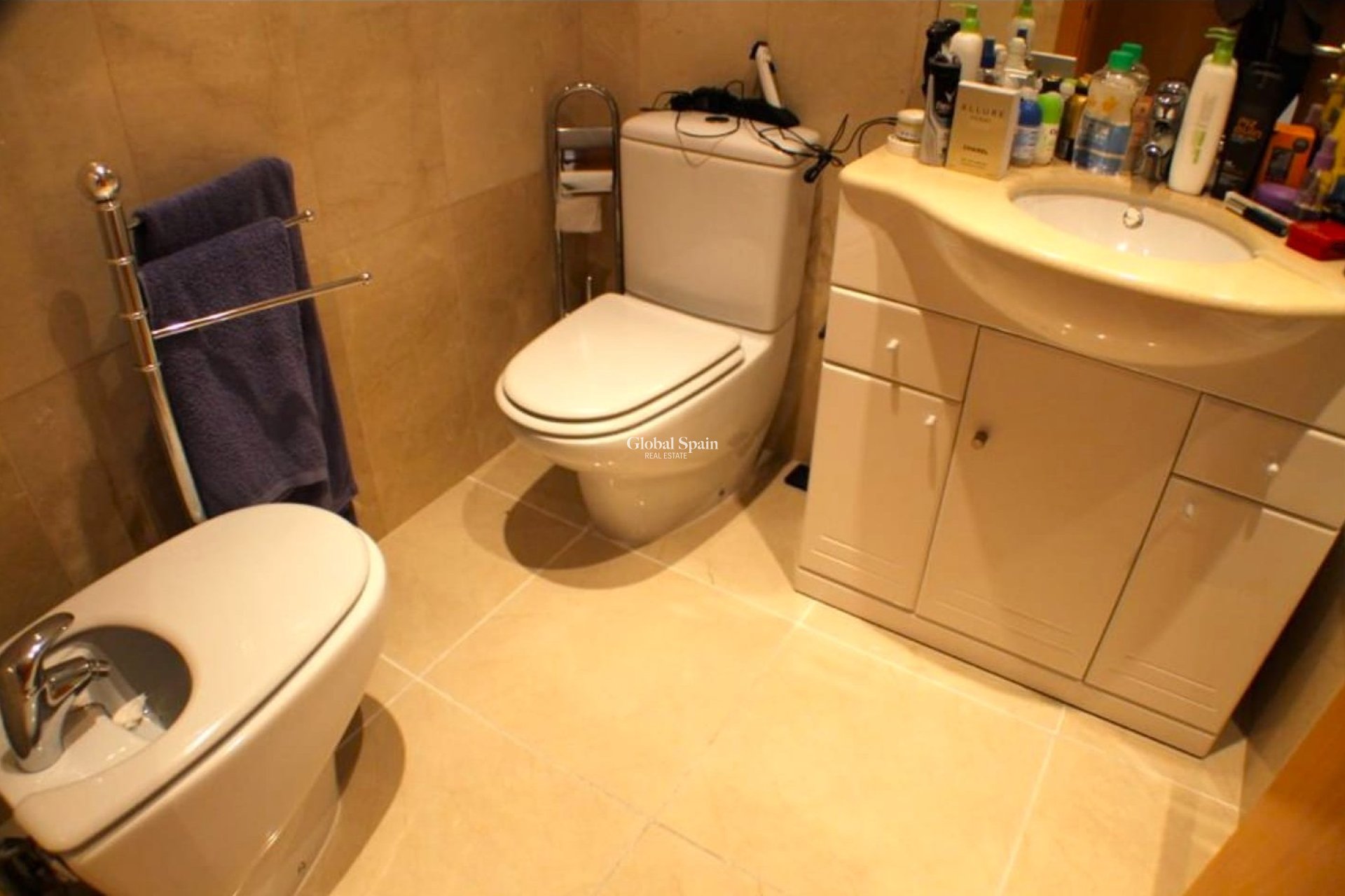 Resale - Apartment -
VILLAJOYOSA - Cala de Villajoyosa