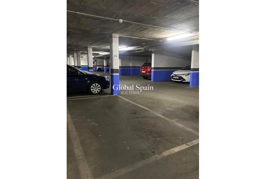 Resale - Apartment -
VILLAJOYOSA - Cala de Villajoyosa