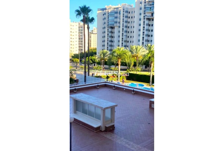 Resale - Apartment -
VILLAJOYOSA - Cala de Villajoyosa