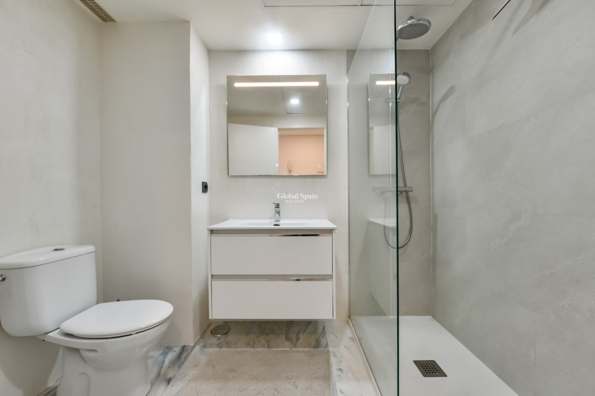 Resale - APARTMENT -
VILLAJOYOSA - La Cala