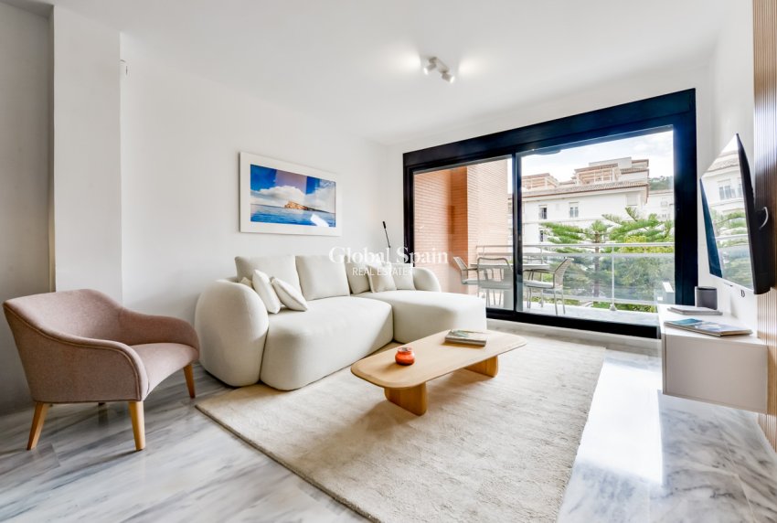 Resale - APARTMENT -
VILLAJOYOSA - La Cala