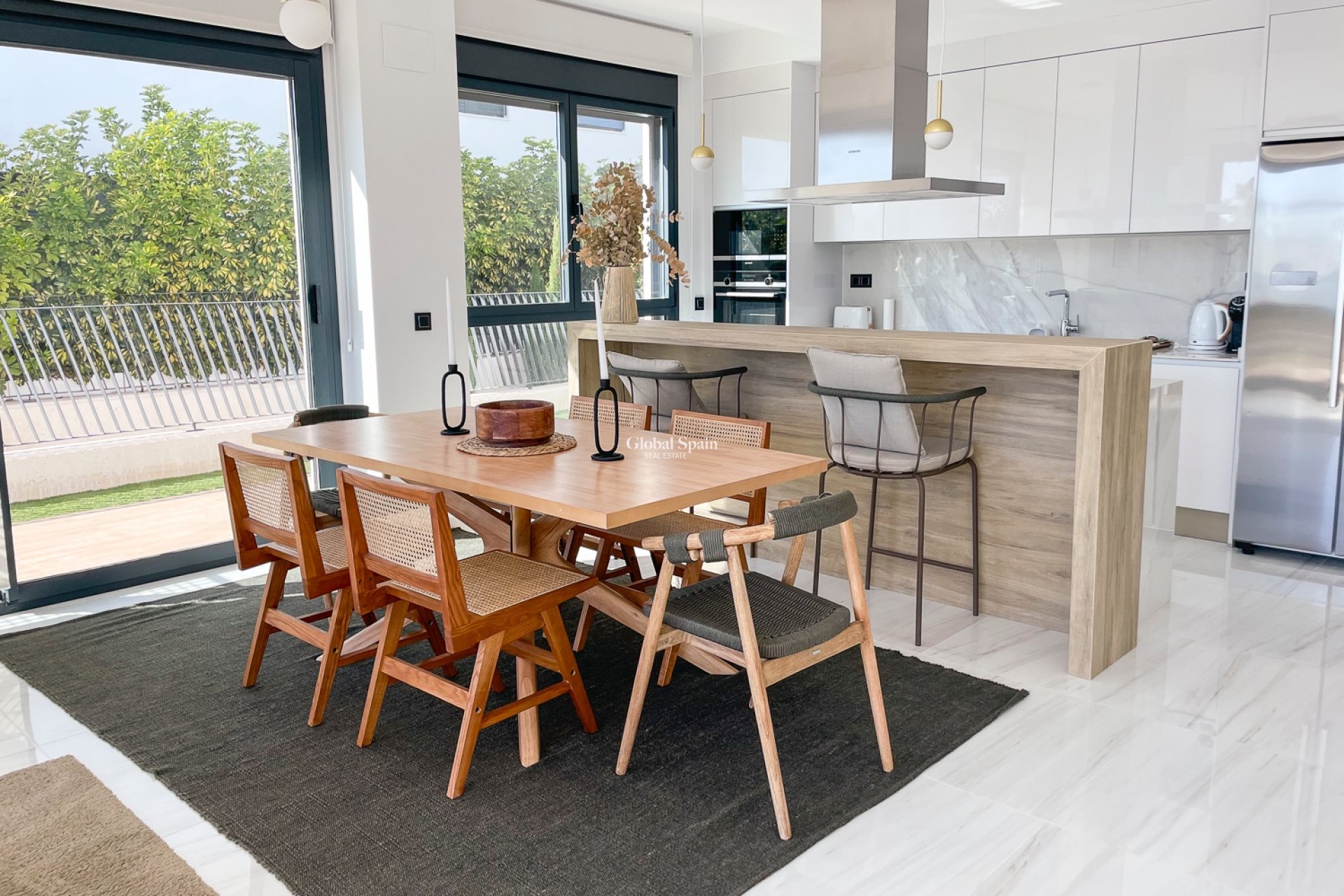 Resale - Apartment -
VILLAJOYOSA - Playas Del Torres