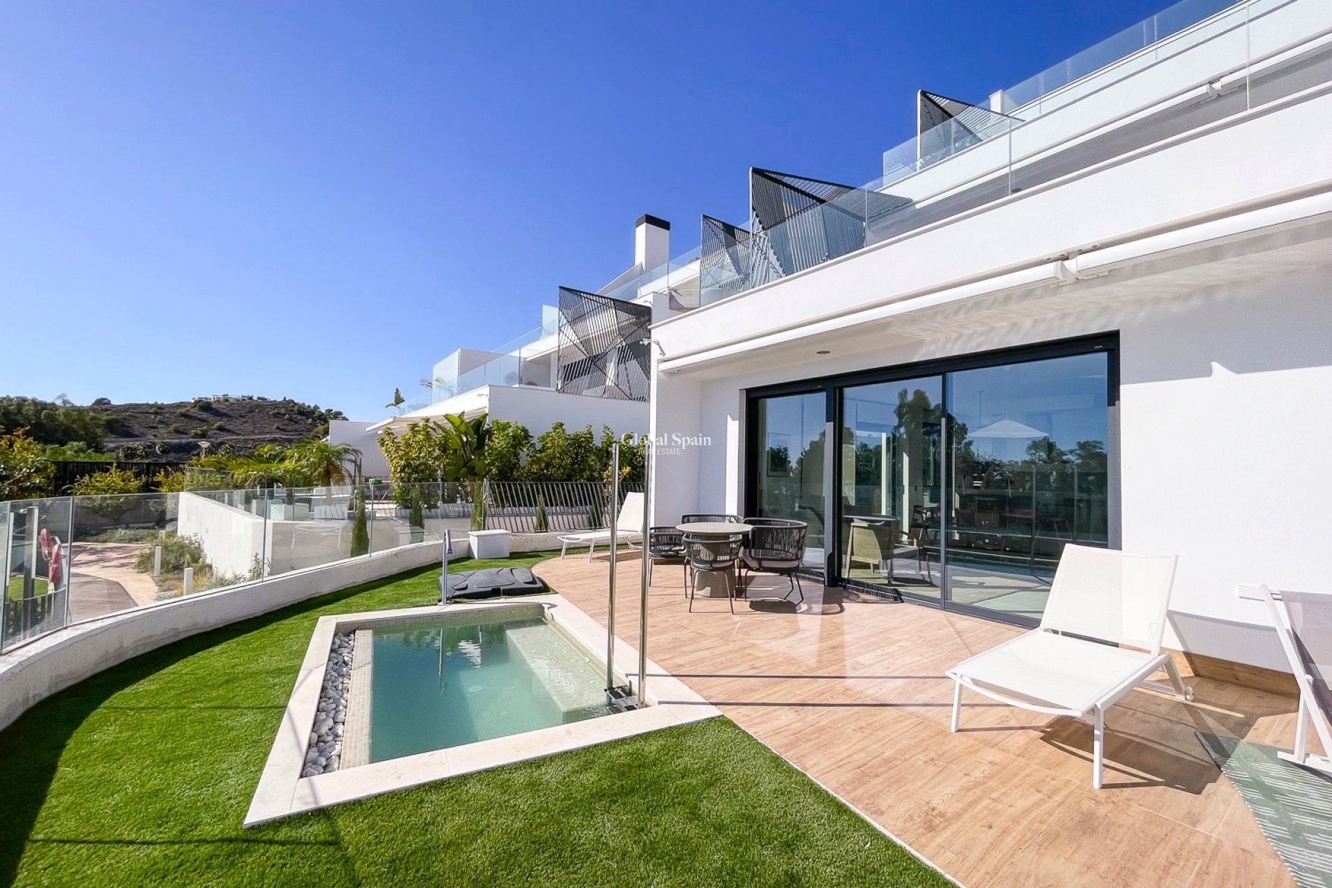 Resale - Apartment -
VILLAJOYOSA - Playas Del Torres