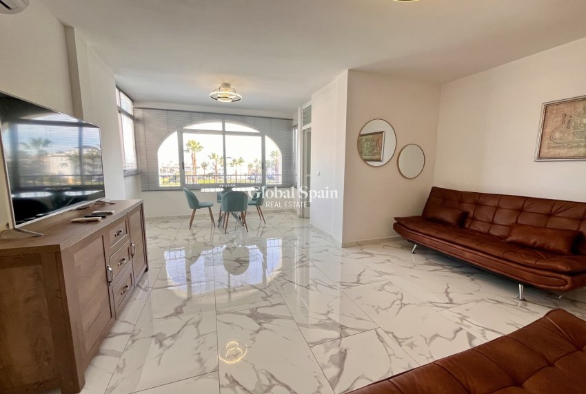 Resale - APARTMENT -
VILLAMARTÍN - Costa Blanca