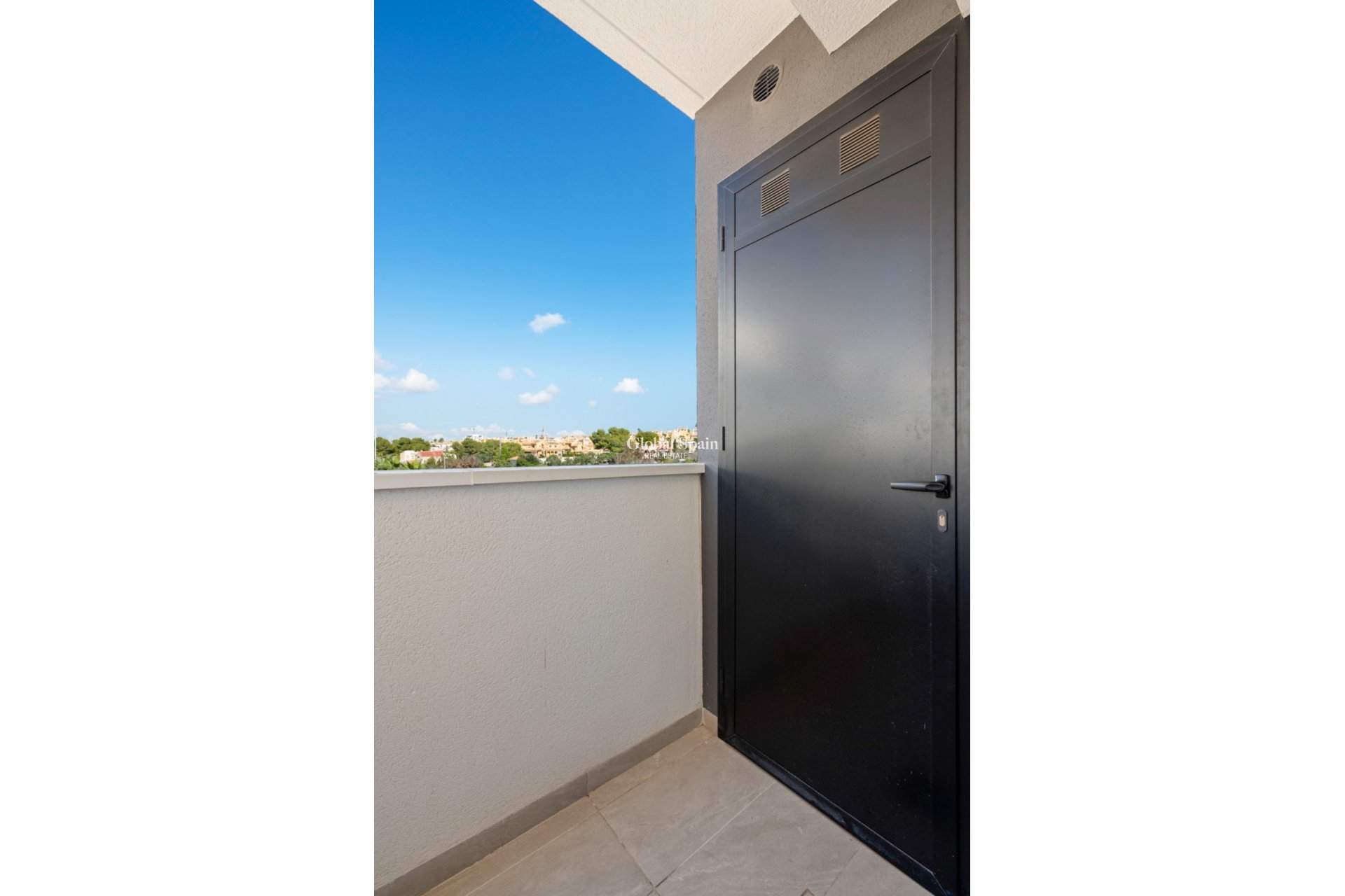 Resale - APARTMENT -
VILLAMARTÍN - Costa Blanca