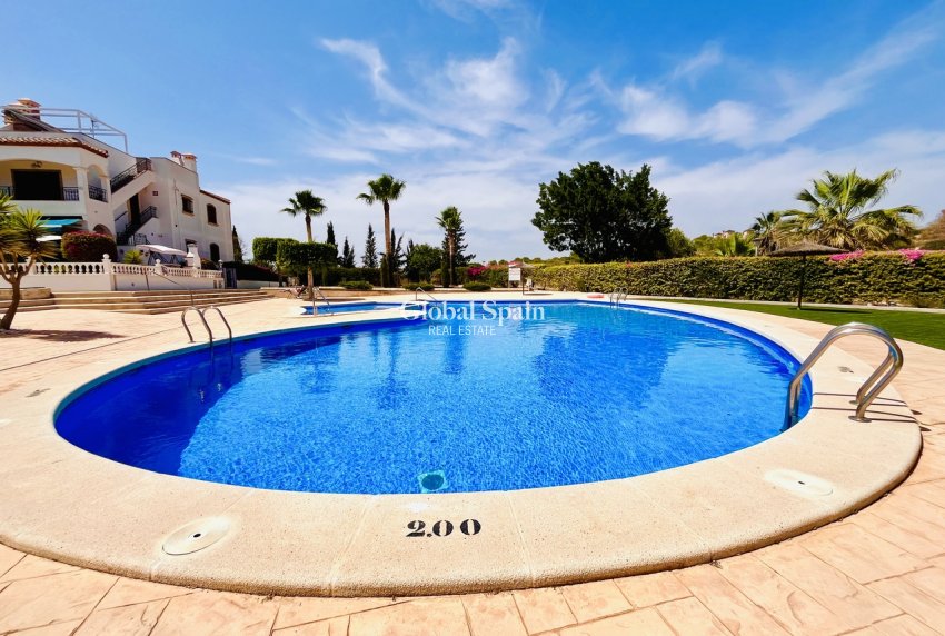Resale - APARTMENT -
VILLAMARTÍN - Costa Blanca