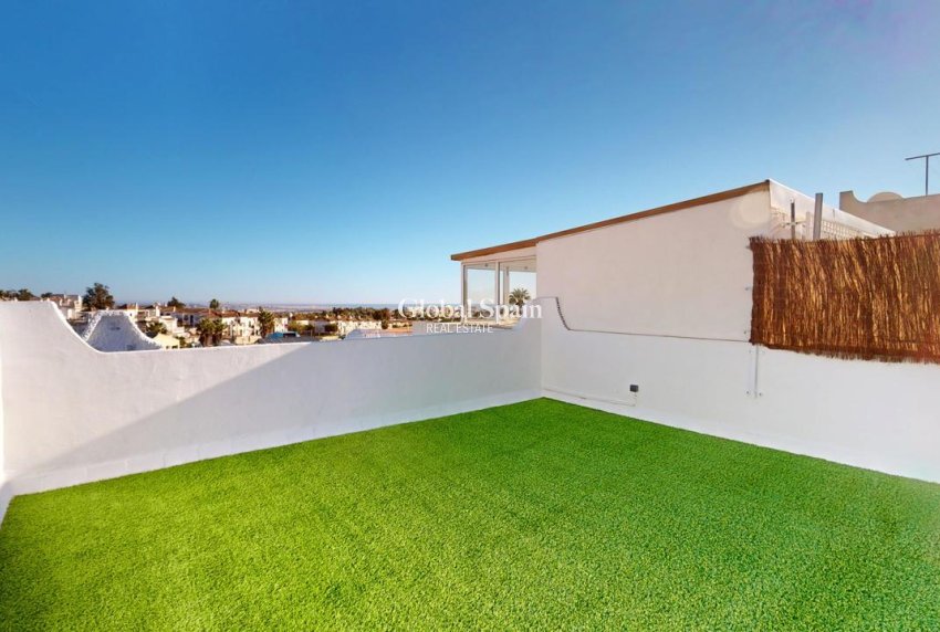 Resale - APARTMENT -
VILLAMARTÍN - Costa Blanca