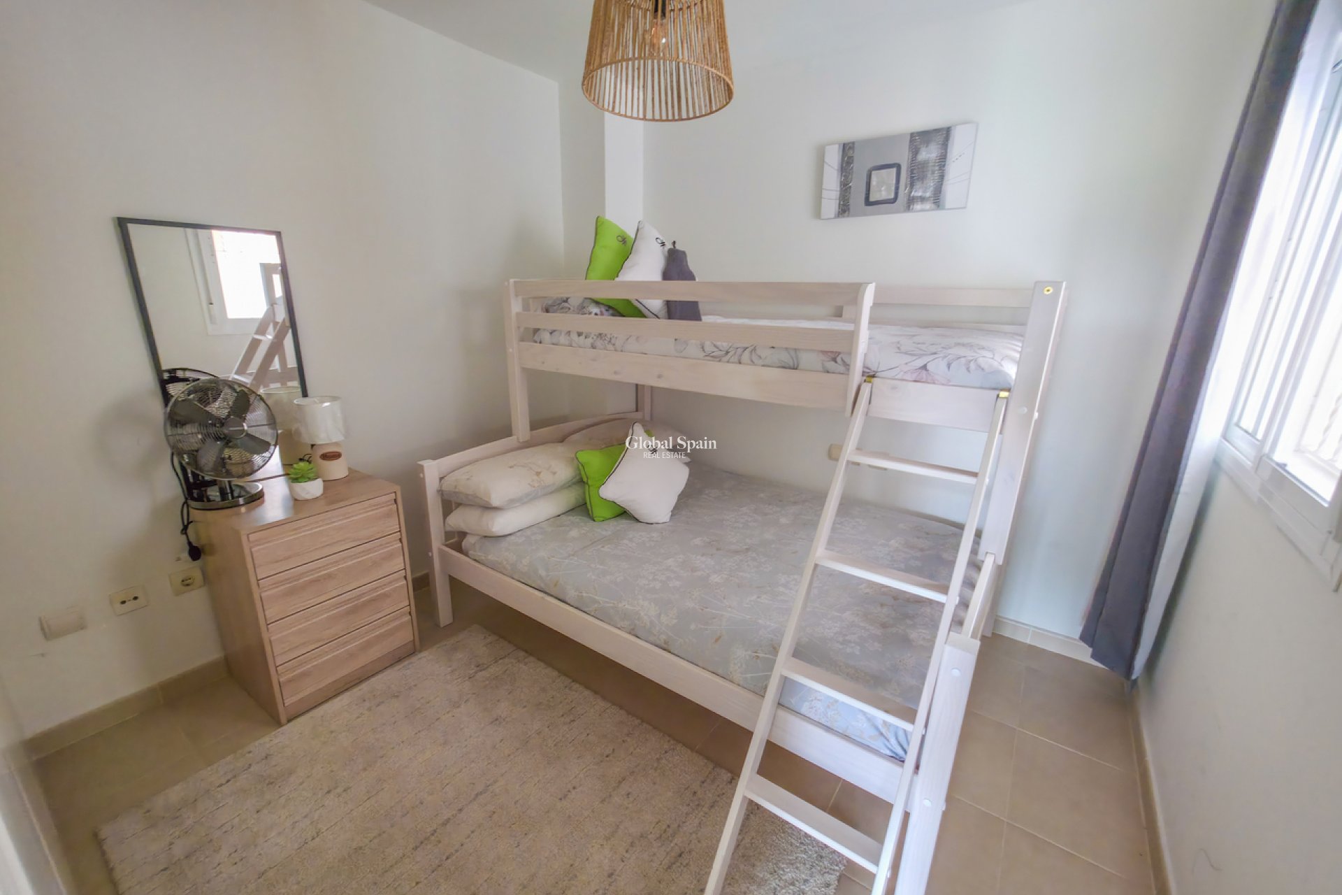 Resale - APARTMENT -
VILLAMARTÍN - Costa Blanca
