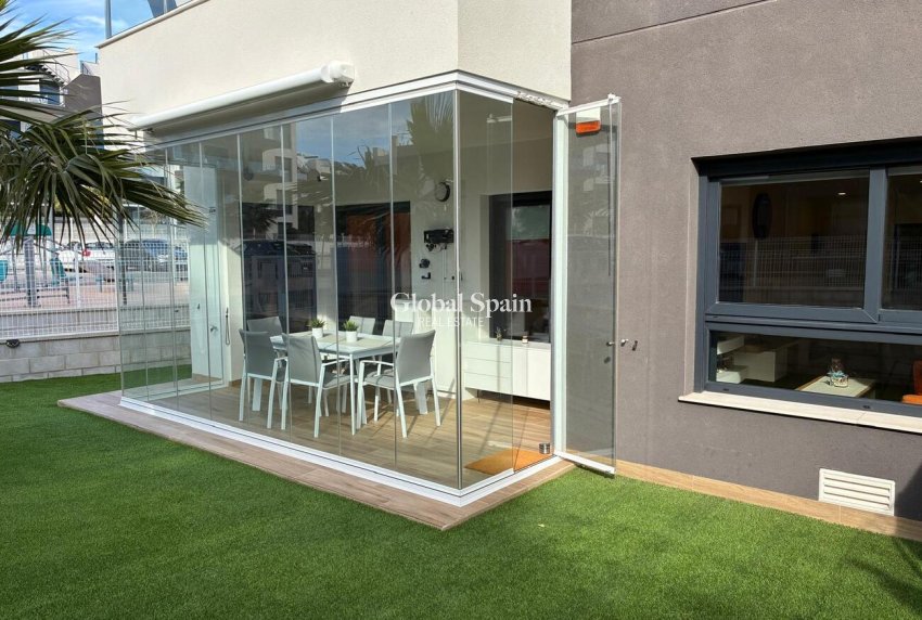 Resale - APARTMENT -
VILLAMARTÍN - Costa Blanca