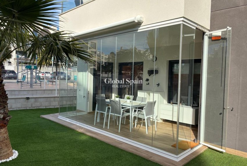 Resale - APARTMENT -
VILLAMARTÍN - Costa Blanca