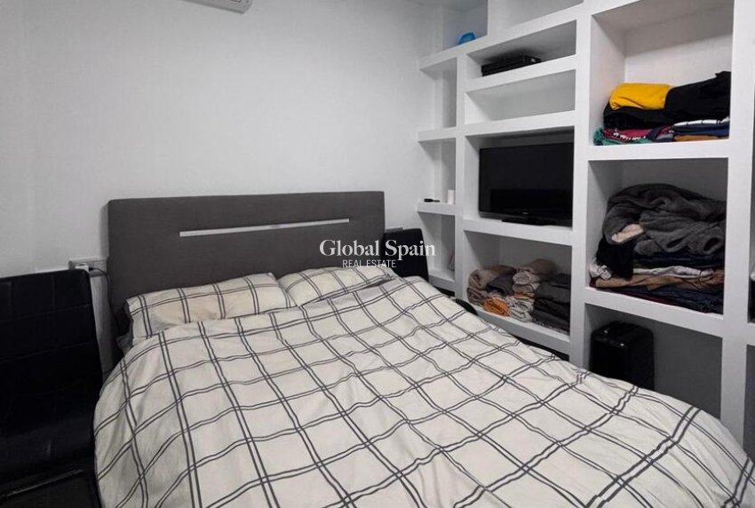 Resale - APARTMENT -
VILLAMARTÍN - Costa Blanca