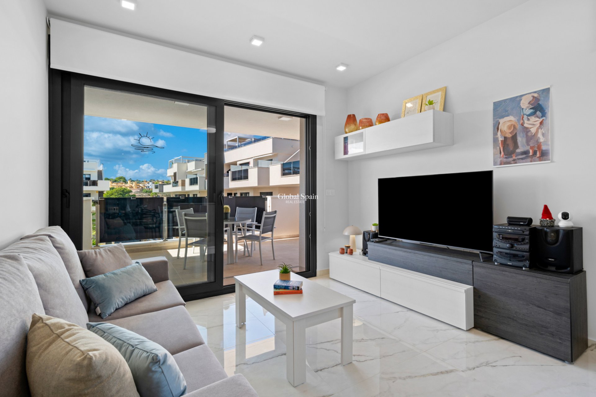 Resale - APARTMENT -
VILLAMARTÍN - Costa Blanca