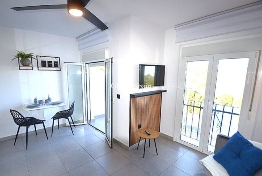 Resale - APARTMENT -
VILLAMARTÍN - Costa Blanca