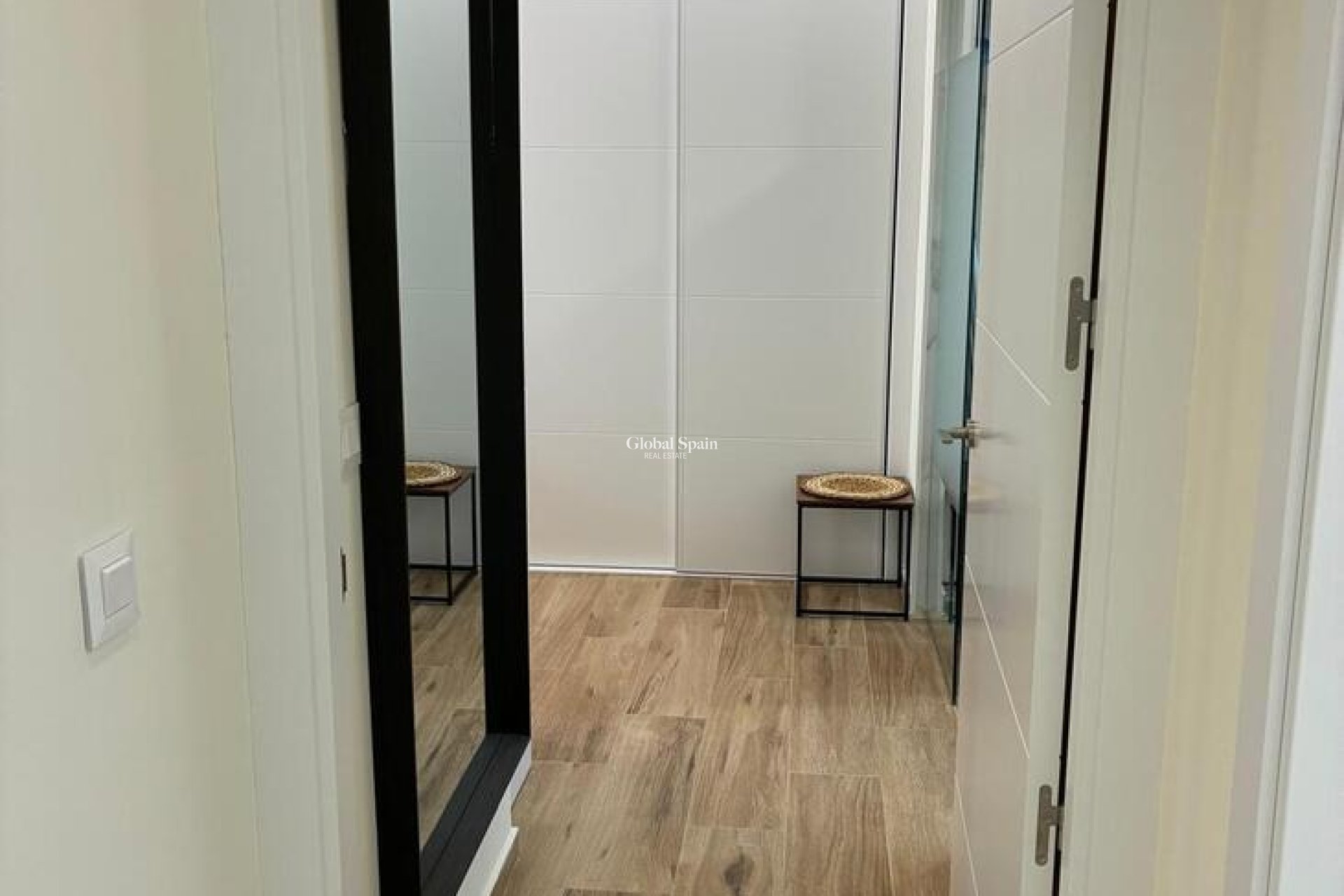 Resale - APARTMENT -
VILLAMARTÍN - Costa Blanca