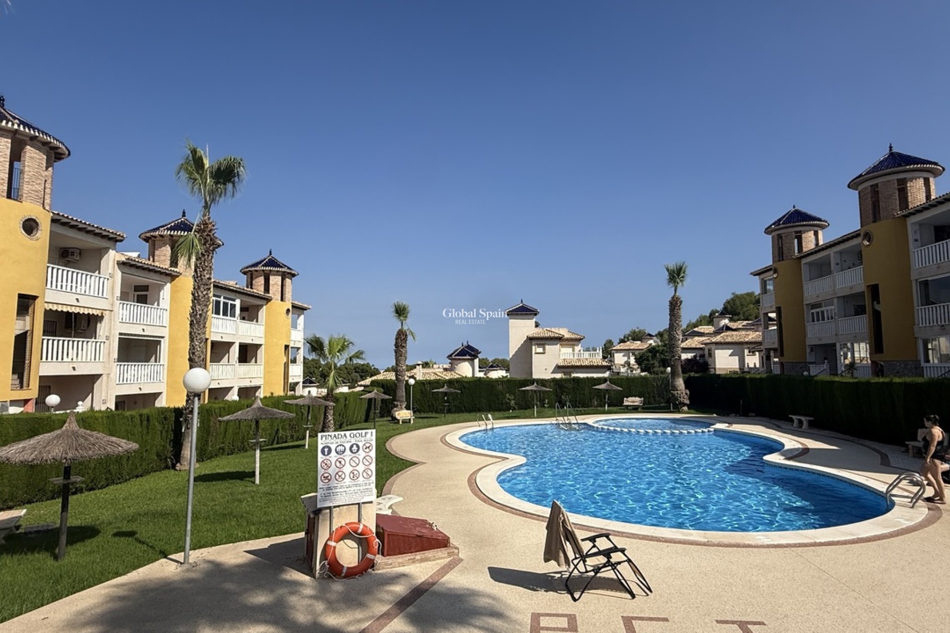 Resale - APARTMENT -
VILLAMARTÍN - Costa Blanca