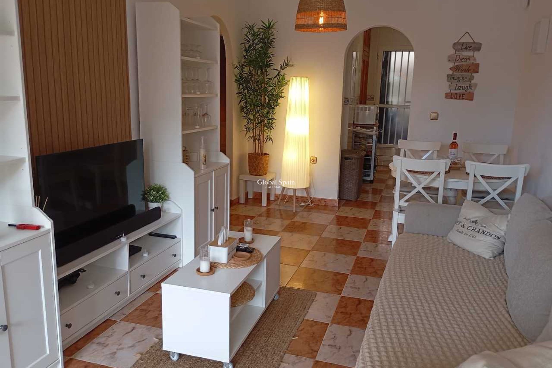 Resale - APARTMENT -
VILLAMARTÍN - Costa Blanca