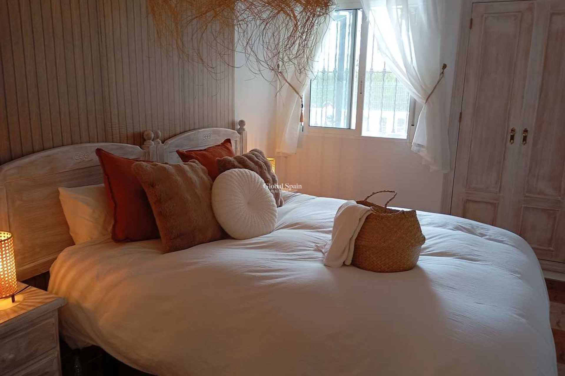 Resale - APARTMENT -
VILLAMARTÍN - Costa Blanca