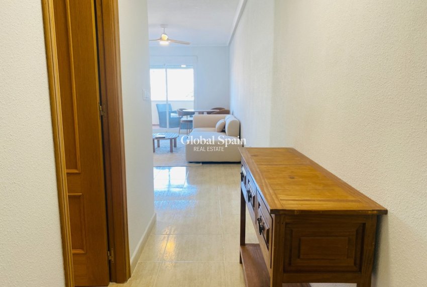 Resale - APARTMENT -
VILLAMARTÍN - Costa Blanca